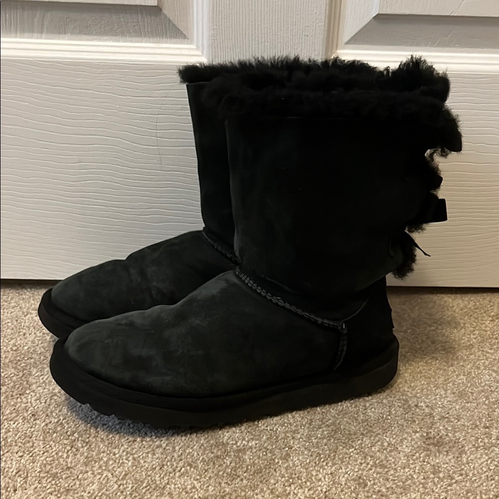 Cozy Black Fur-Lined Boots